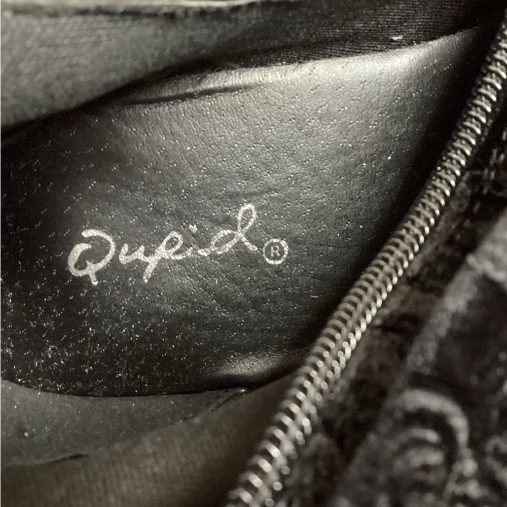 NWOT Qupid Black Textured Heeled Boots 8.5 - Picture 16 of 16